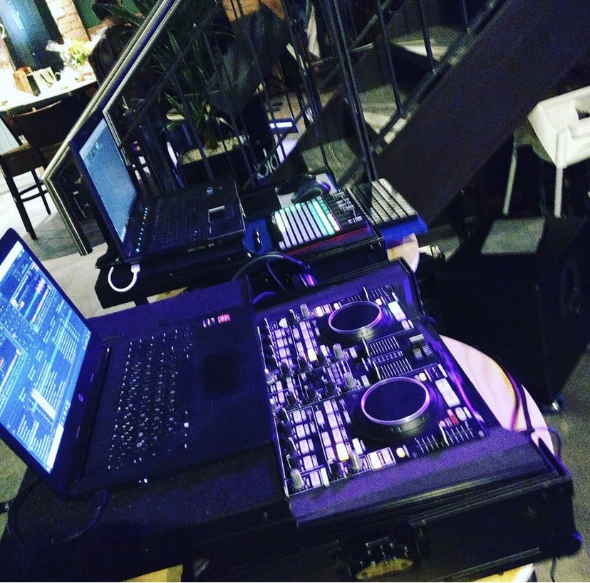 Bild mit Denon Mc3000